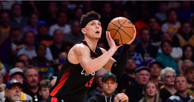 8868体育-巴特勒想走热火还有我！希罗致命一击带队复仇魔术